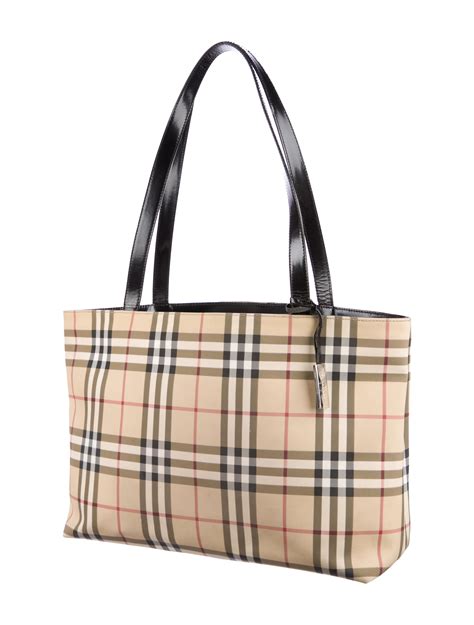 do all burberry nova check bags have a polo symbol|burberry handbags authentication.